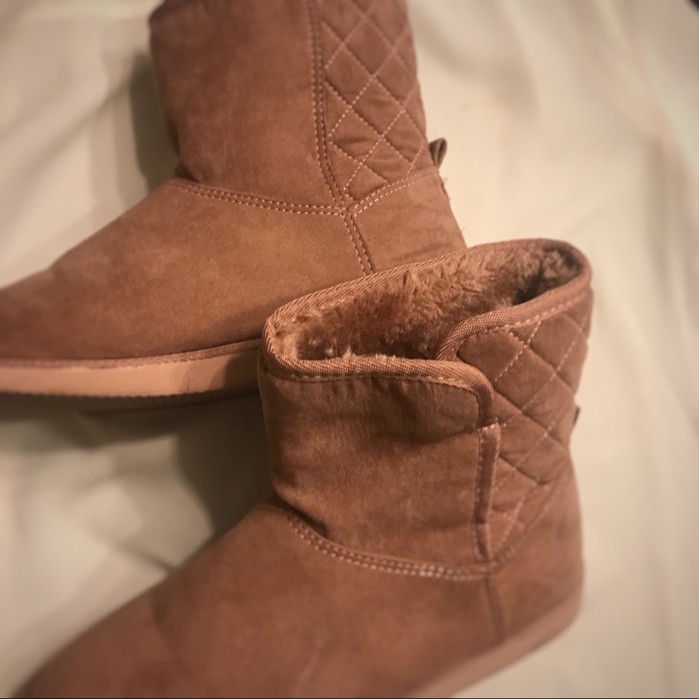 Like new dusty rose winter boots